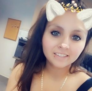 Meet your Posher, Ariana